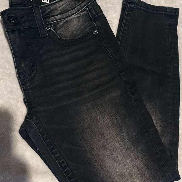 Miss Me Women’s Dark Wash skinny Jeans